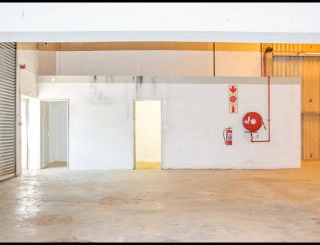 1,373M² WAREHOUSE TO LET IN BELLVILLE SOUTH